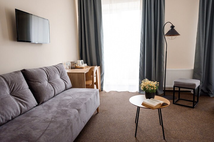 Room 11 of 65
