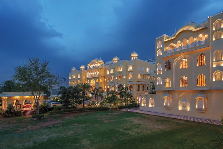 Hotel 100 of 110