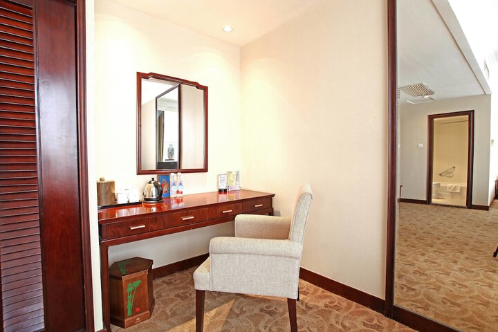 Room 7 of 45