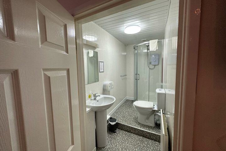 Room 18 of 26