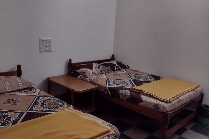 Room 15 of 22