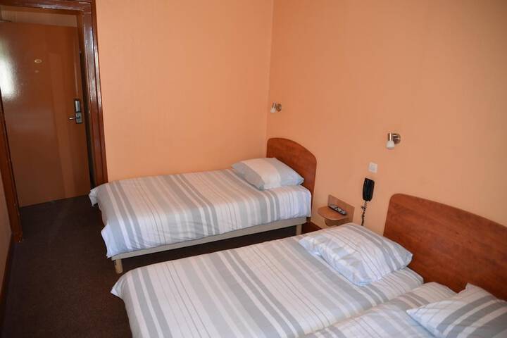 Room 17 of 62