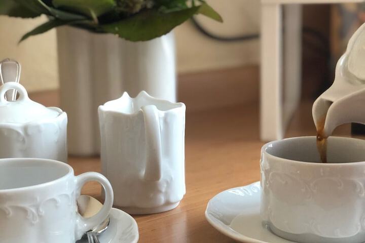 Breakfast/Coffee Service 9 of 10