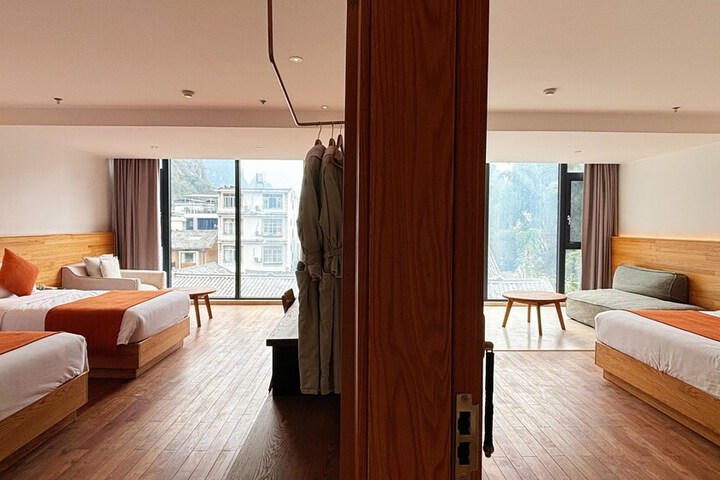 Room 22 of 147