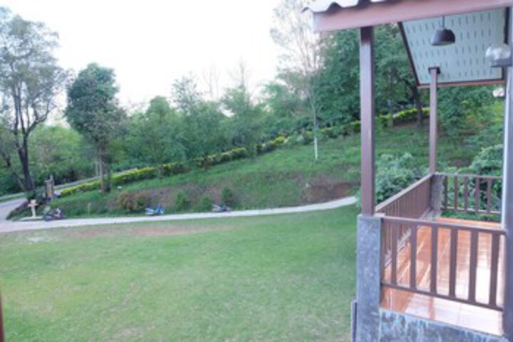 Terrace/Patio 2 of 10