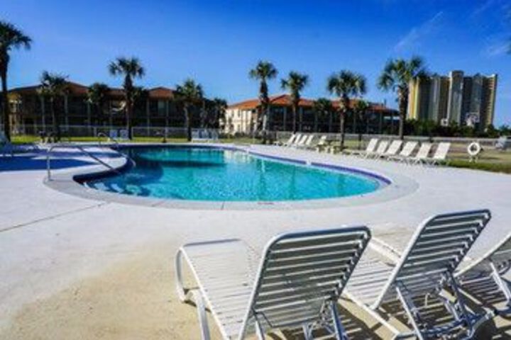 Pool 43 of 59