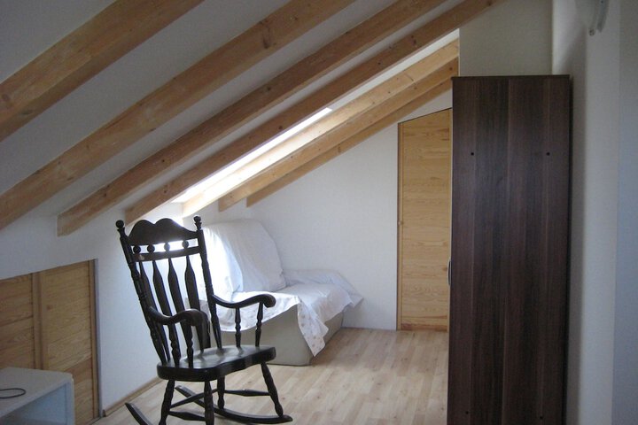 Room 6 of 31