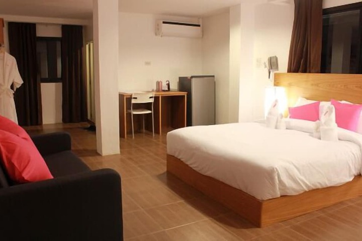 Room 10 of 20
