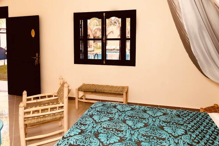 Room 6 of 27
