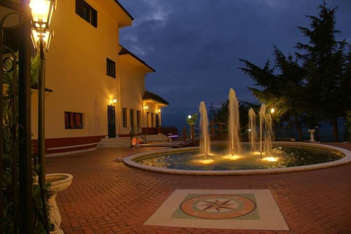 Kristall Palace Hotel in Atena Lucana