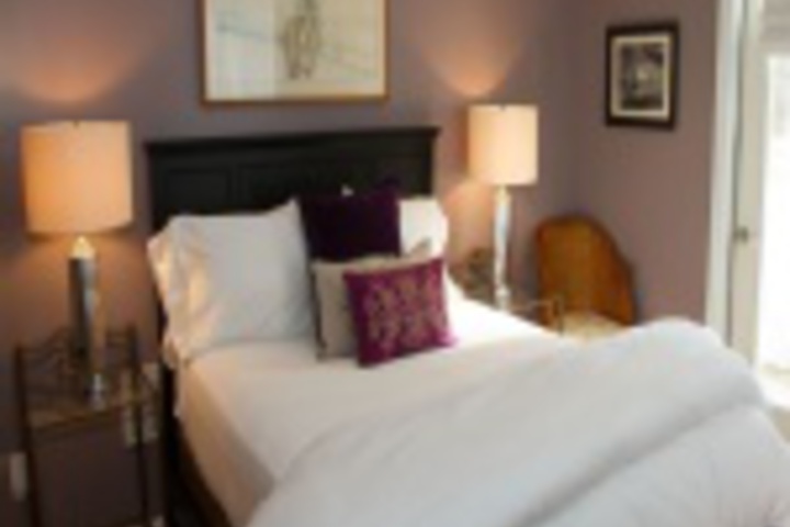 Room 373 of 396