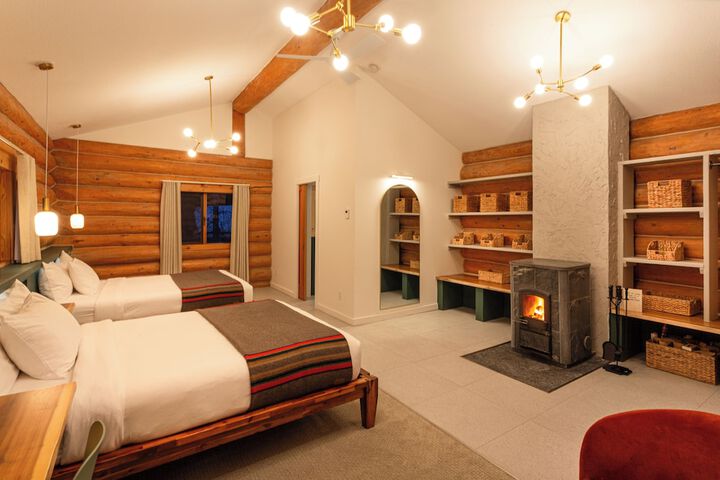 Room 4 of 43