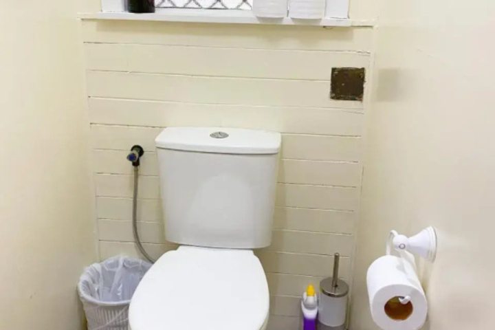 Room 8 of 14
