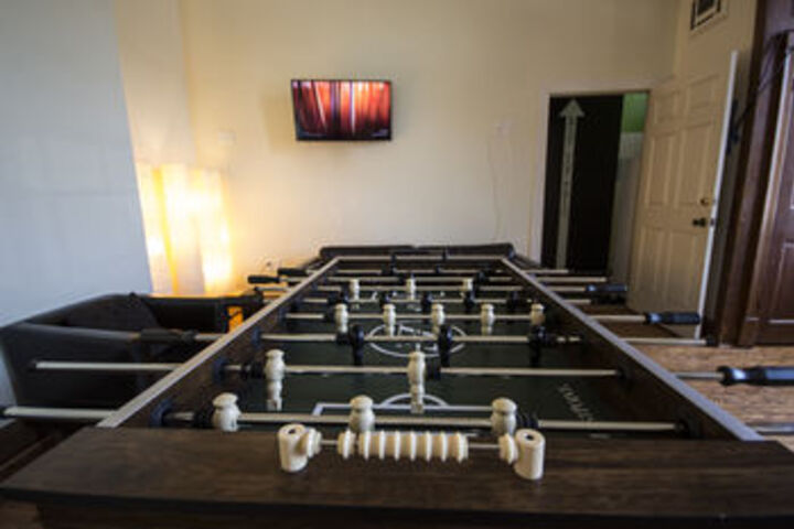 Room 7 of 27