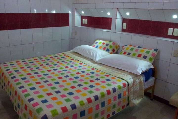 Room 9 of 23