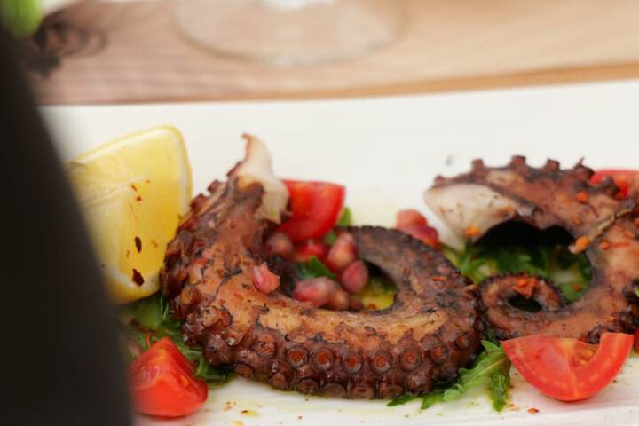 Dining 46 of 79
