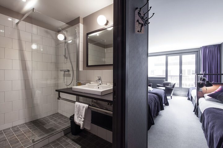 Room 90 of 191