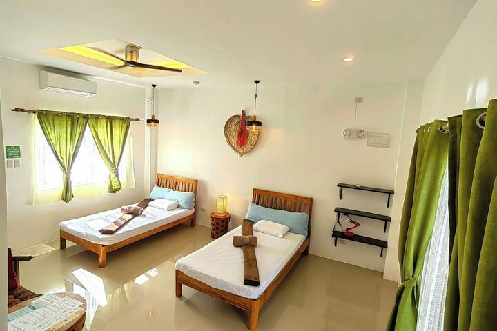 Room 16 of 74