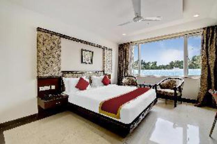 Room 16 of 23