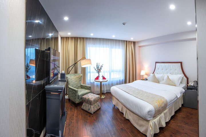 Room 4 of 19