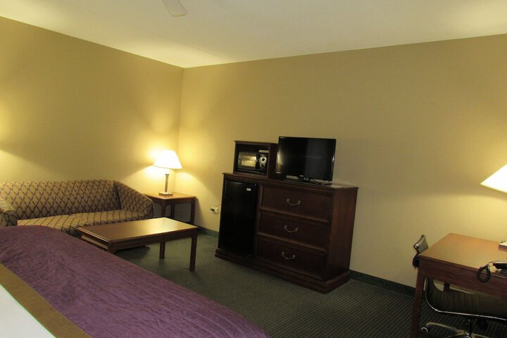 Deluxe King Bed (22 of 39)