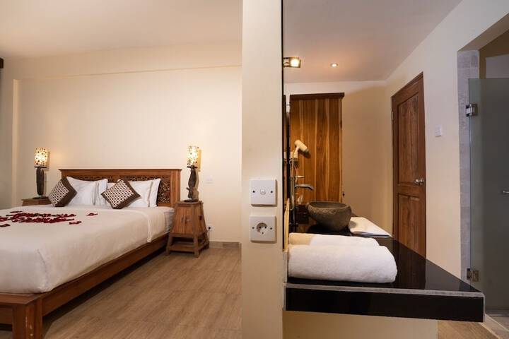 Room 12 of 29