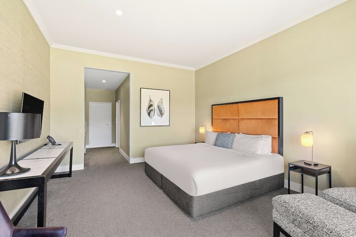 Room 44 of 156