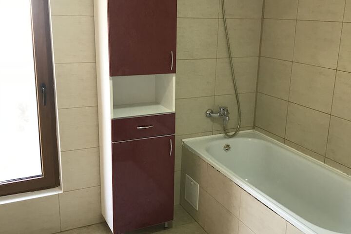 Room 12 of 12