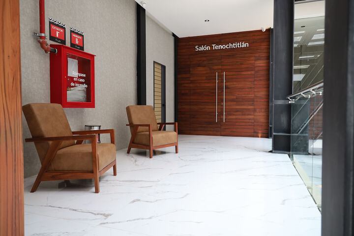 Business Center 142 of 176