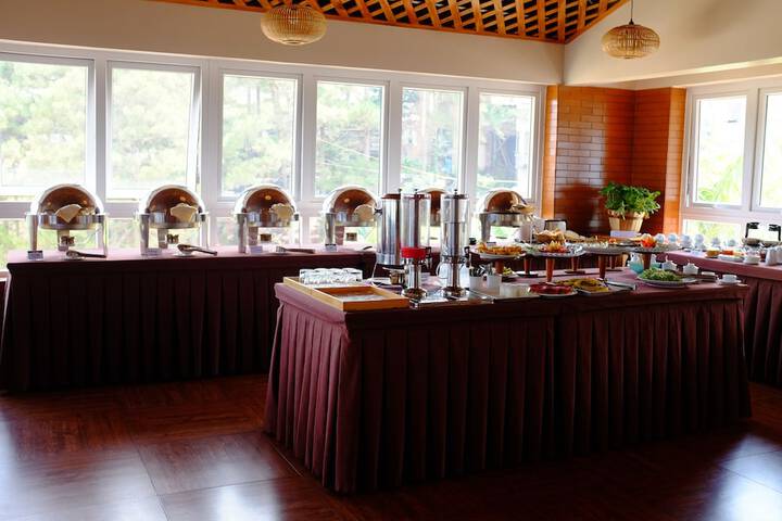 Dining 189 of 210