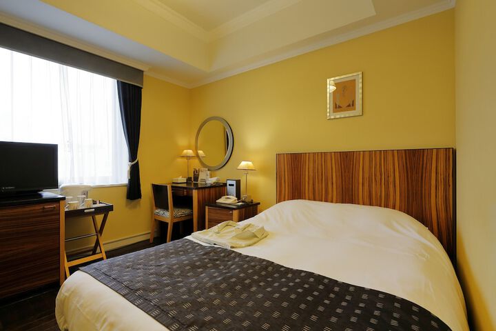 Room 10 of 40