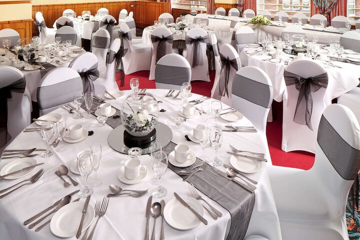 Ballroom/Hall 44 of 61