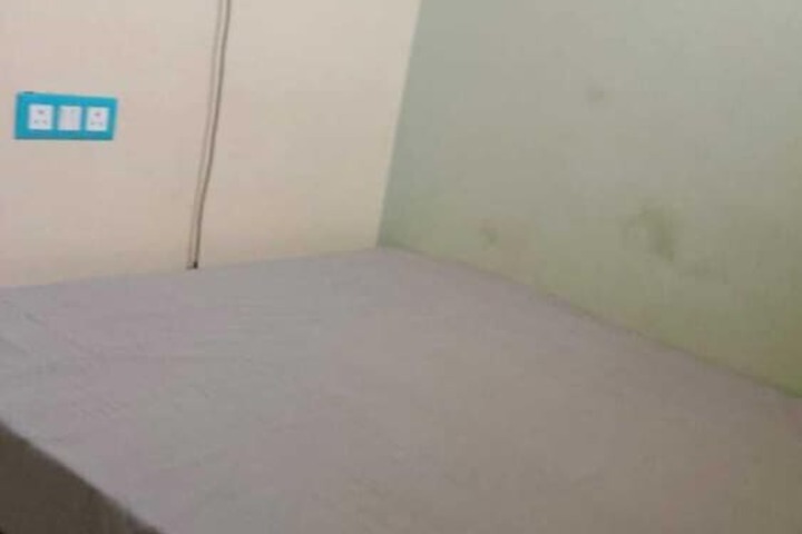 Room 12 of 23