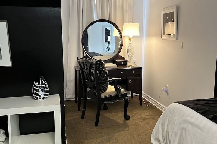Room 31 of 162