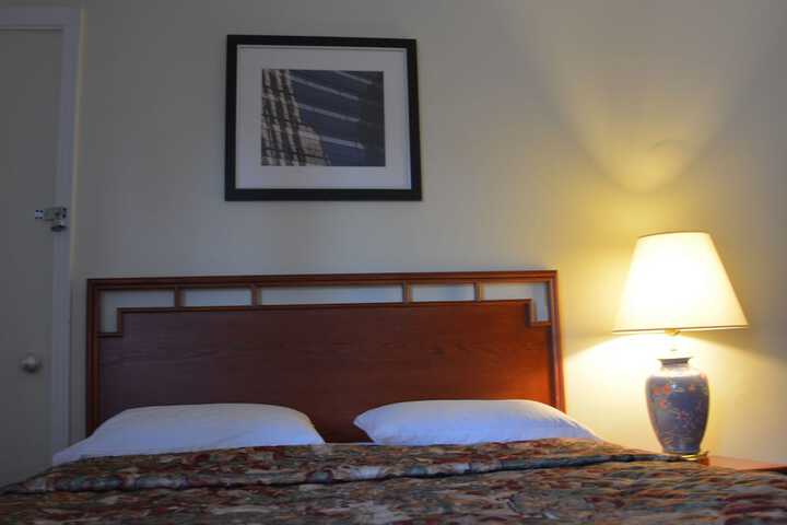 Room 2 of 37