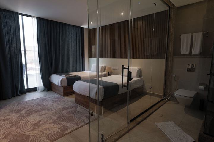 Room 77 of 126