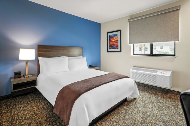Room 7 of 27