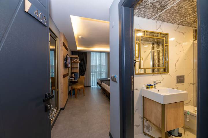 Room 40 of 45