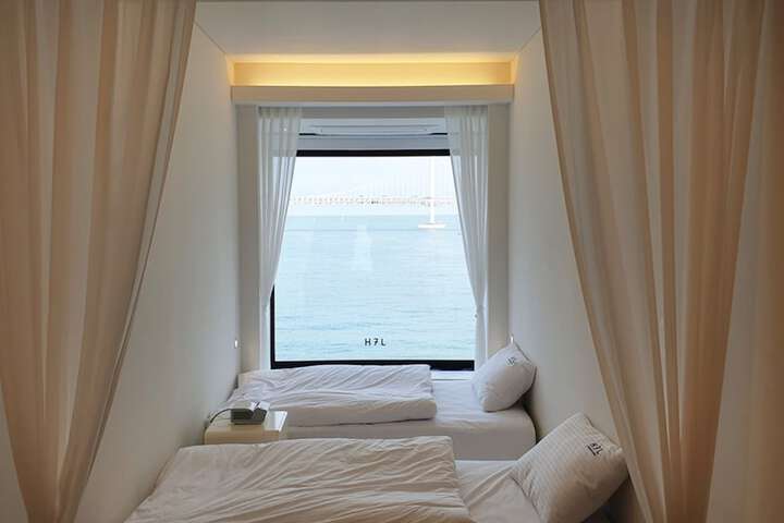 Room 43 of 72