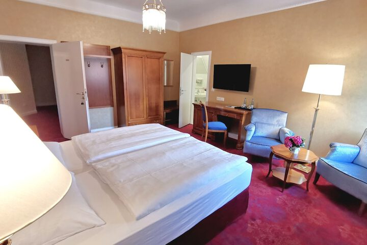 Room 35 of 115