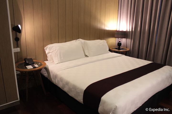 Room 15 of 110