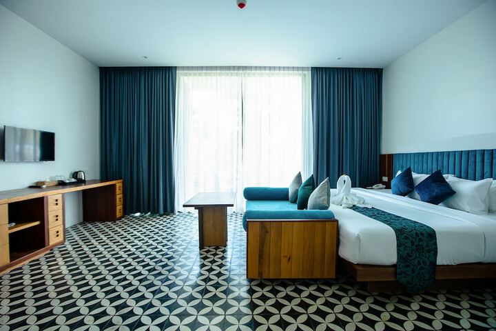 Room 7 of 44