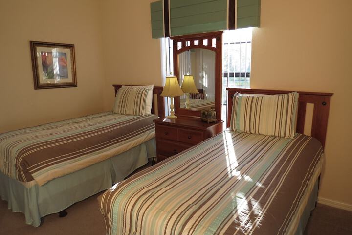 Room 2 of 18