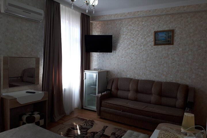 Room 20 of 32
