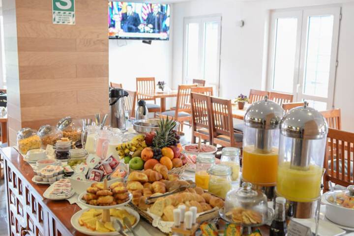Breakfast buffet