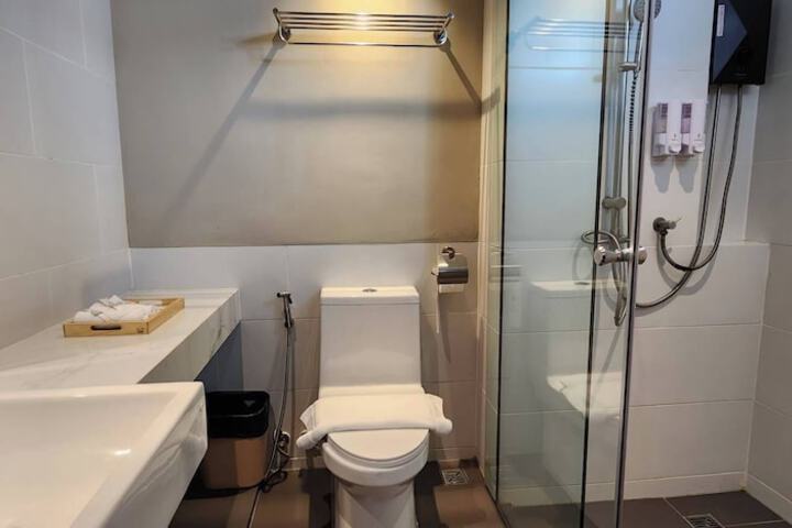 Room 20 of 29