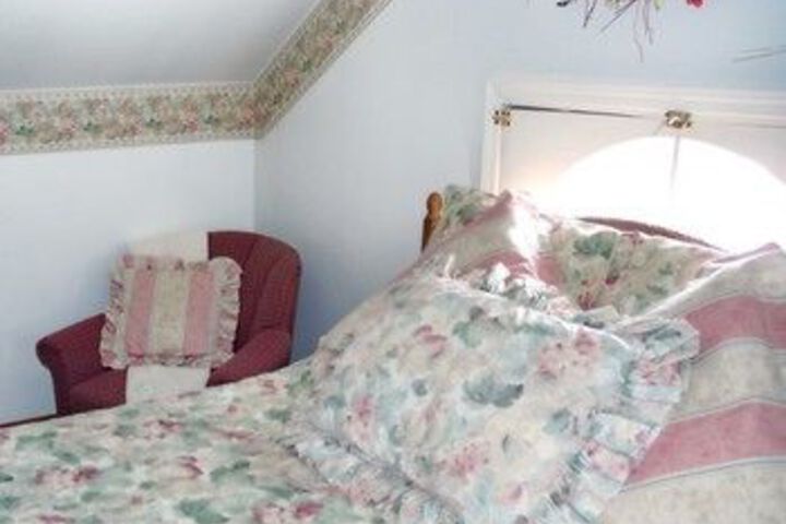 Room 144 of 200
