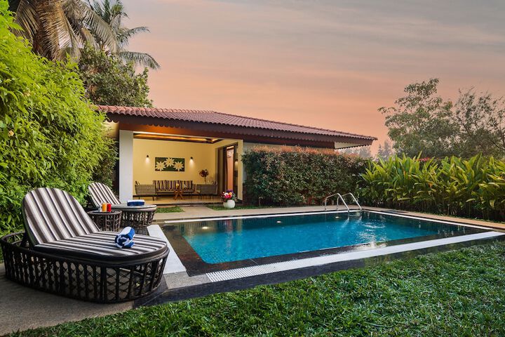 Pool 16 of 42