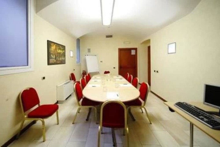 Meeting facility