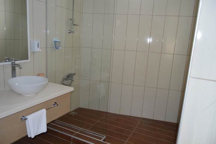 Clean Restrooms